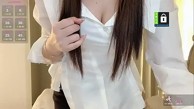 Snapshot of zhuzhu-520- chatting on 11.02.25 zhuzhu-520- online show from 11.02.25