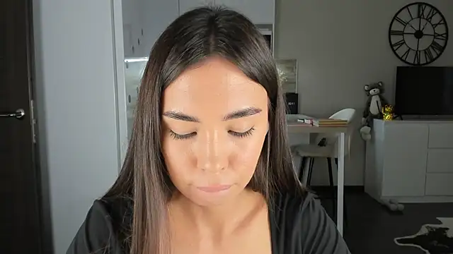 nilliluv online show from 11.17.25