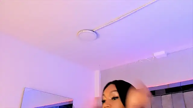 ChaynnaCooper online show from 01.27.25