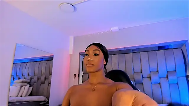 ChaynnaCooper online show from 02.22.25