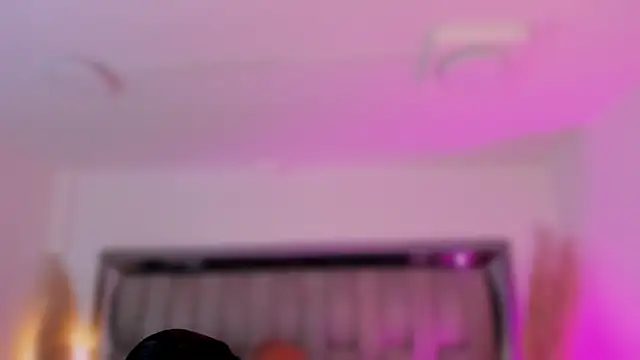 ChaynnaCooper online show from 11.22.25