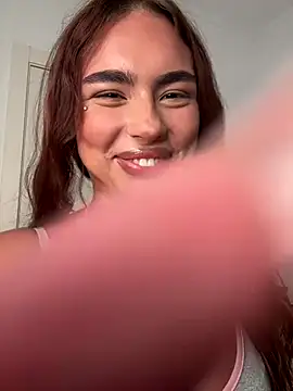 Snapshot of mint_melissaaa chatting on 09.22.25 mint melissaaa online show from 09.22.25