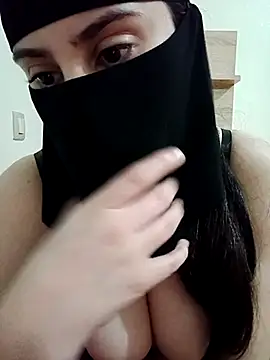 Snapshot of Arabic-Rose chatting on 01.05.26 Arabic-Rose online show from 01.05.26