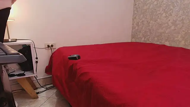 nicol f online show from 03.18.25