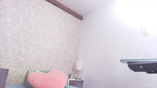 nicol f online show from 11.12.25