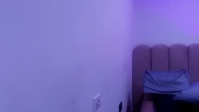 nicol f online show from 04.18.26