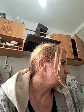 Malichkaanna30 online show from 09.17.25