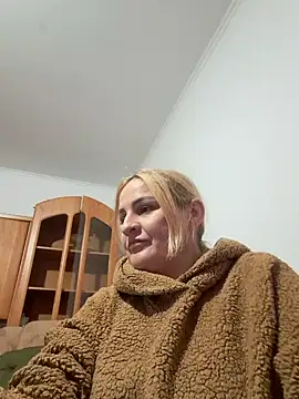 Malichkaanna30 online show from 10.27.25