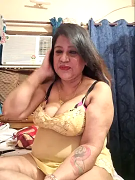 Hot Queen77 online show from 03.04.25