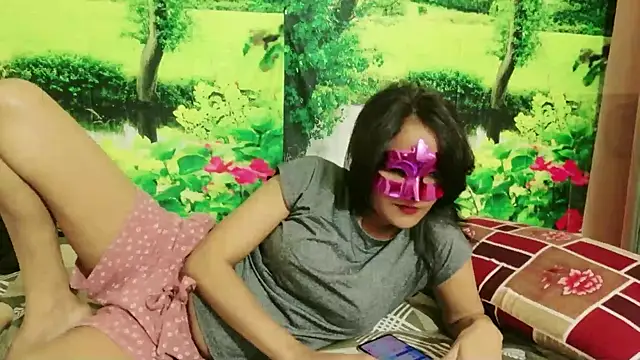 Snapshot of Raat_ki_rani_ chatting on 10.20.25 Raat ki rani  online show from 10.20.25