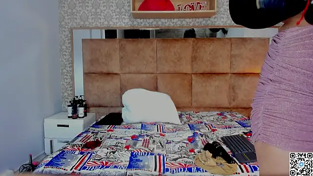 Snapshot of valeria_rivera1 chatting on 03.19.25 valeria rivera1 online show from 03.19.25