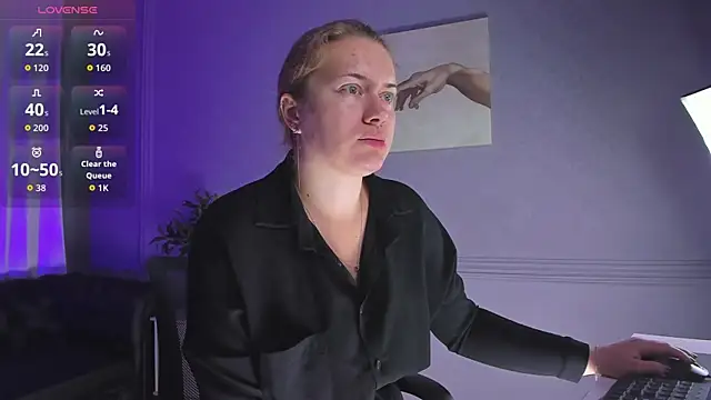 Ariell Margot  online show from 10.21.25