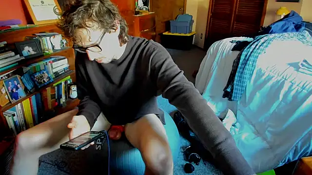 Snapshot of JamesCarvy chatting on 01.21.25 JamesCarvy online show from 01.21.25