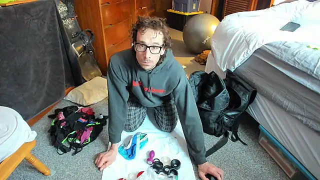 Snapshot of JamesCarvy chatting on 01.22.25 JamesCarvy online show from 01.22.25