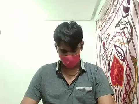 Snapshot of brownguy1234 chatting on 12.04.24 brownguy1234 online show from 12.04.24