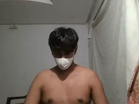 Snapshot of brownguy1234 chatting on 01.28.25 brownguy1234 online show from 01.28.25