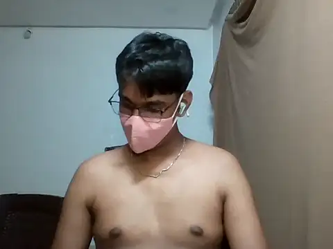 Snapshot of brownguy1234 chatting on 03.20.25 brownguy1234 online show from 03.20.25