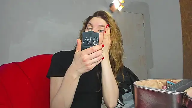 Snapshot of YourSuperModel chatting on 02.16.25 YourSuperModel online show from 02.16.25