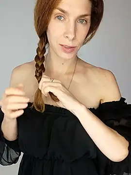 Snapshot of YourSuperModel chatting on 09.11.25 YourSuperModel online show from 09.11.25