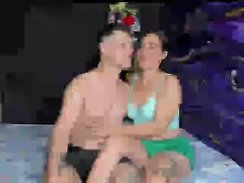 Snapshot of Zara_cum69 chatting on 12.24.24 Zara cum69 online show from 12.24.24