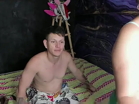 Snapshot of Zara_cum69 chatting on 01.08.25 Zara cum69 online show from 01.08.25