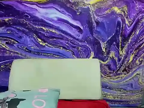 Snapshot of Zara_cum69 chatting on 09.21.25 Zara cum69 online show from 09.21.25