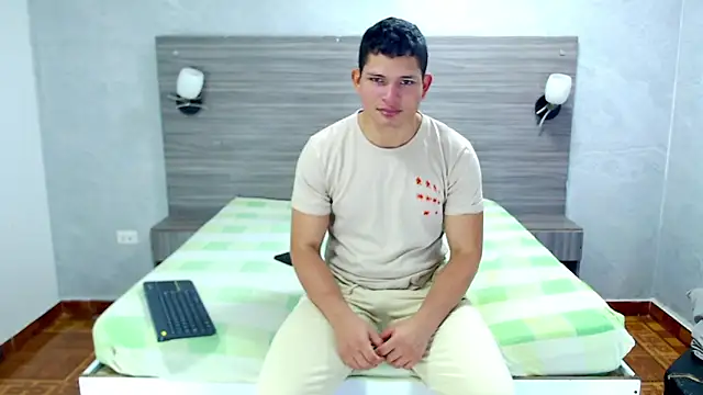 Loony Zion online show from 12.05.25