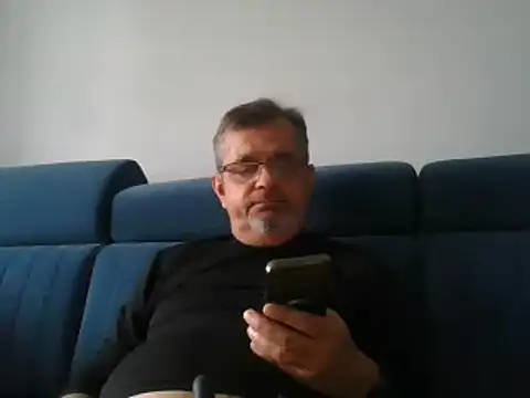 axecoman60 online show from 02.01.25