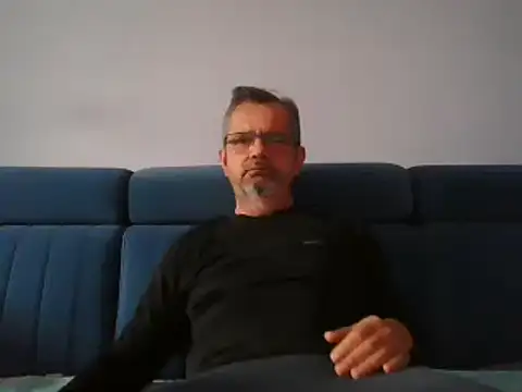 axecoman60 online show from 02.12.25