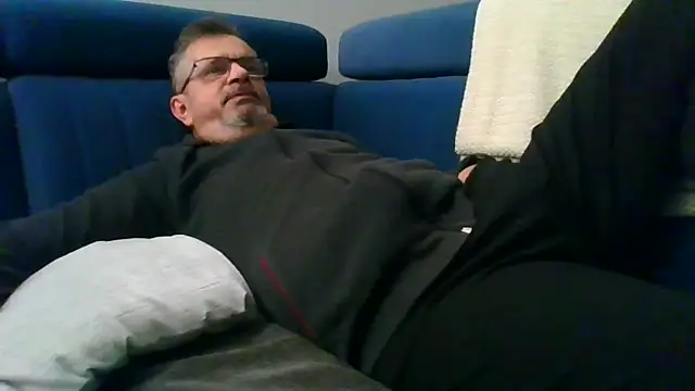 axecoman60 online show from 03.04.25