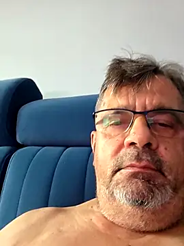 axecoman60 online show from 12.15.25