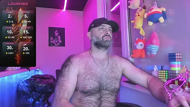 Snapshot of MAGABEAR077 chatting on 03.04.25 MAGABEAR077 online show from 03.04.25