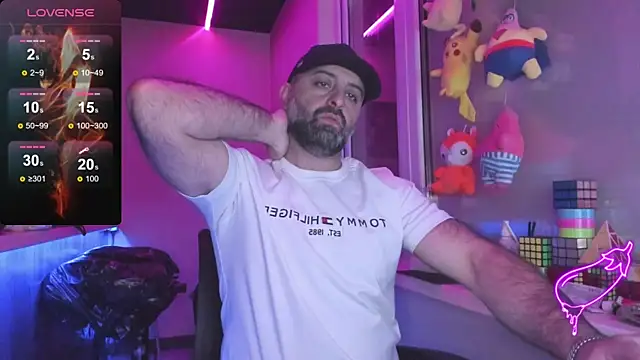 Snapshot of MAGABEAR077 chatting on 03.04.25 MAGABEAR077 online show from 03.04.25