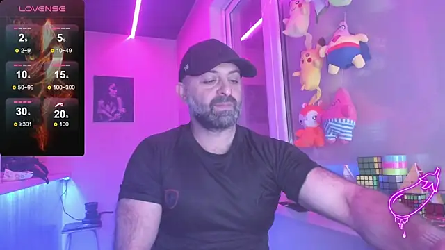 Snapshot of MAGABEAR077 chatting on 03.06.25 MAGABEAR077 online show from 03.06.25