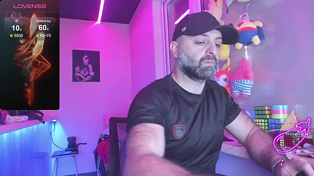 Snapshot of MAGABEAR077 chatting on 03.09.25 MAGABEAR077 online show from 03.09.25