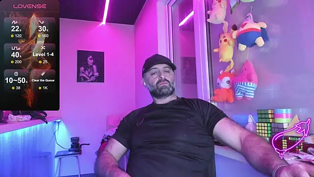 Snapshot of MAGABEAR077 chatting on 03.09.25 MAGABEAR077 online show from 03.09.25