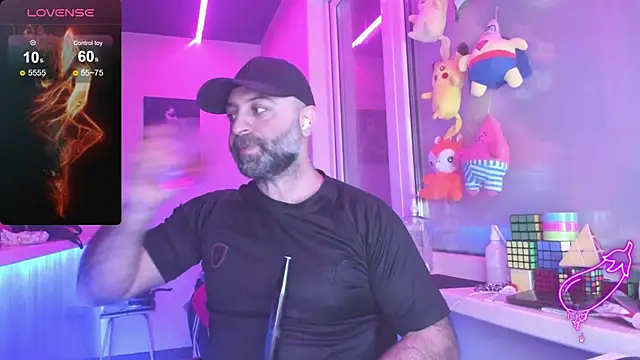 Snapshot of MAGABEAR077 chatting on 03.10.25 MAGABEAR077 online show from 03.10.25