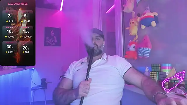 Snapshot of MAGABEAR077 chatting on 03.14.25 MAGABEAR077 online show from 03.14.25