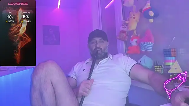 Snapshot of MAGABEAR077 chatting on 03.18.25 MAGABEAR077 online show from 03.18.25