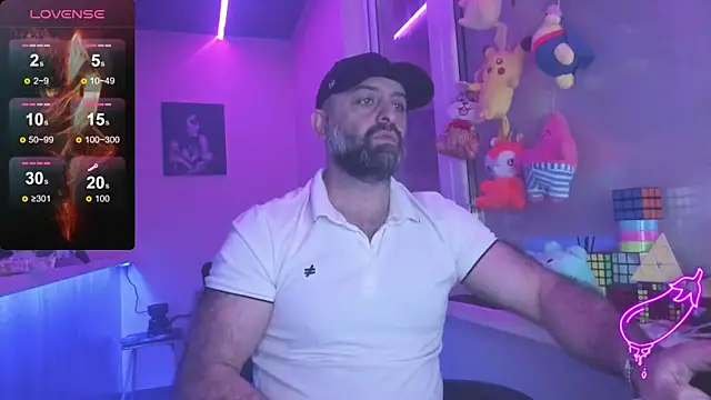 Snapshot of MAGABEAR077 chatting on 03.19.25 MAGABEAR077 online show from 03.19.25