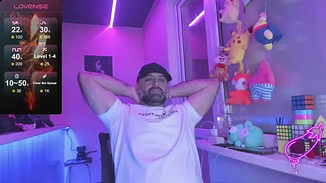 Snapshot of MAGABEAR077 chatting on 03.21.25 MAGABEAR077 online show from 03.21.25