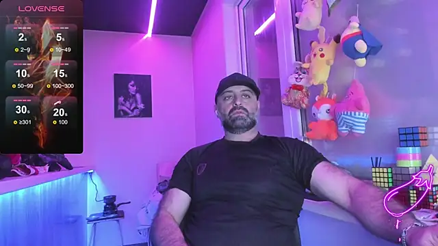 Snapshot of MAGABEAR077 chatting on 03.21.25 MAGABEAR077 online show from 03.21.25