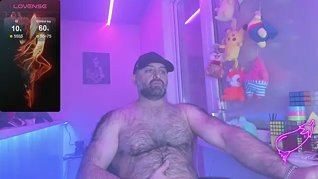 Snapshot of MAGABEAR077 chatting on 03.22.25 MAGABEAR077 online show from 03.22.25