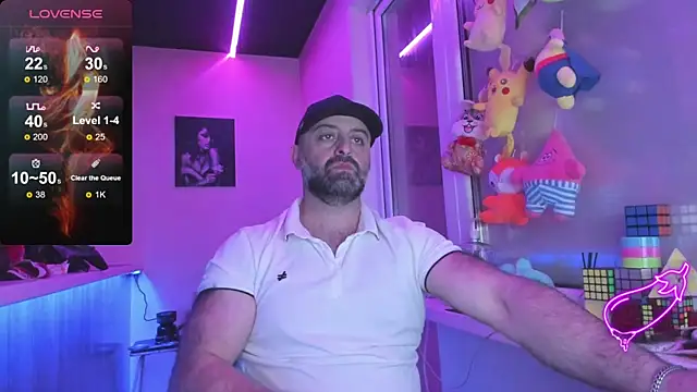 Snapshot of MAGABEAR077 chatting on 03.22.25 MAGABEAR077 online show from 03.22.25