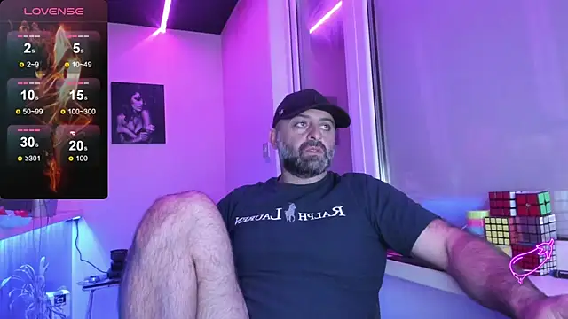 Snapshot of MAGABEAR077 chatting on 09.09.25 MAGABEAR077 online show from 09.09.25