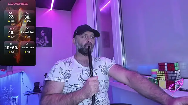 Snapshot of MAGABEAR077 chatting on 09.10.25 MAGABEAR077 online show from 09.10.25