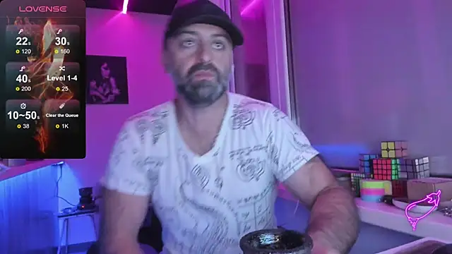 Snapshot of MAGABEAR077 chatting on 10.01.25 MAGABEAR077 online show from 10.01.25