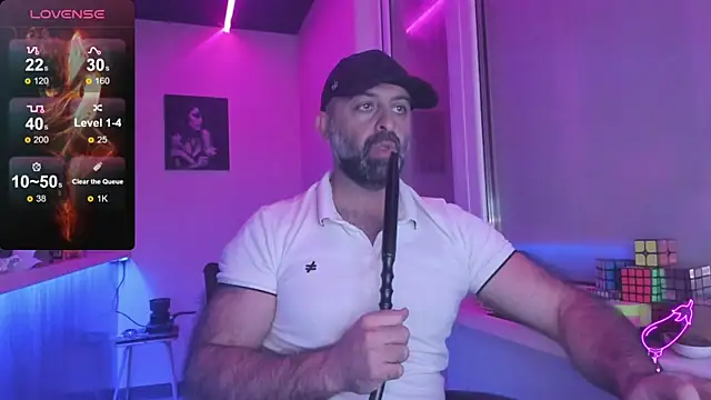 Snapshot of MAGABEAR077 chatting on 10.04.25 MAGABEAR077 online show from 10.04.25