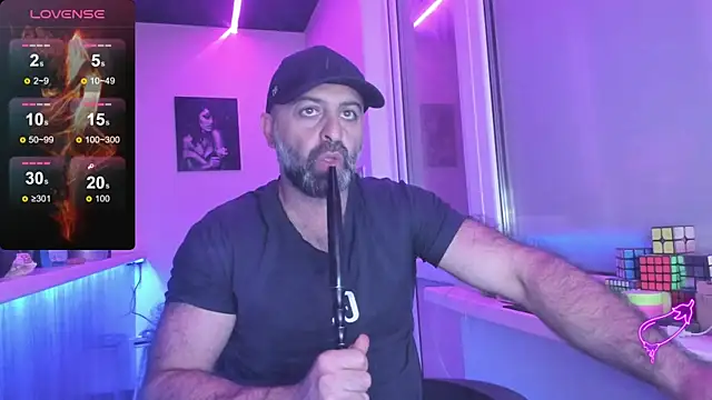 Snapshot of MAGABEAR077 chatting on 10.09.25 MAGABEAR077 online show from 10.09.25