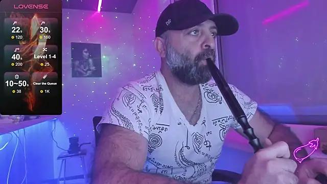 Snapshot of MAGABEAR077 chatting on 11.07.25 MAGABEAR077 online show from 11.07.25